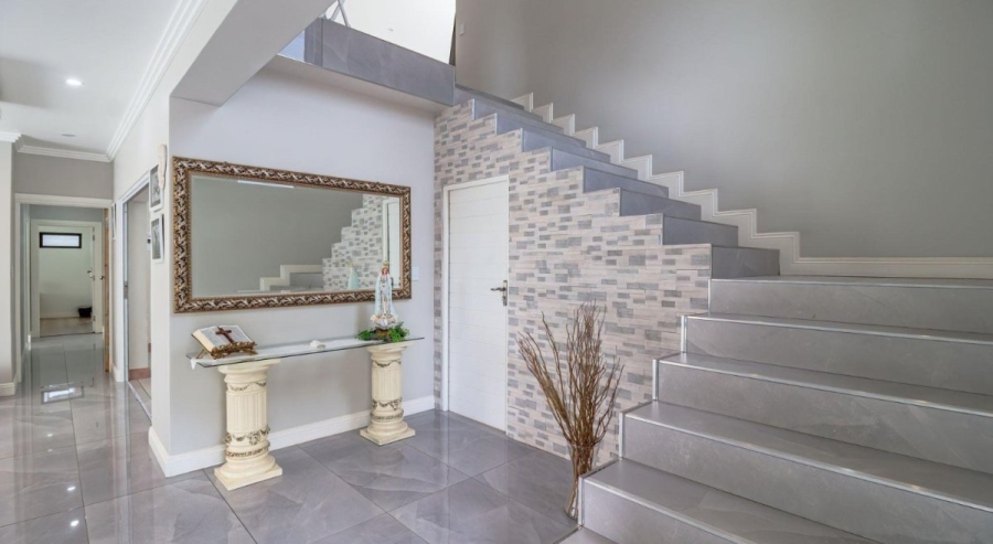 5 Bedroom Property for Sale in Sunnyridge Gauteng