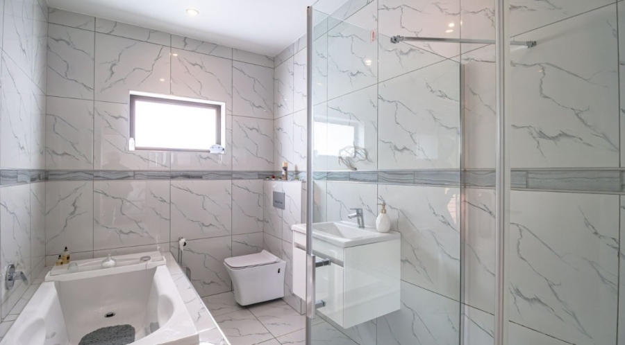 5 Bedroom Property for Sale in Sunnyridge Gauteng