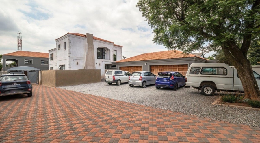 5 Bedroom Property for Sale in Sunnyridge Gauteng