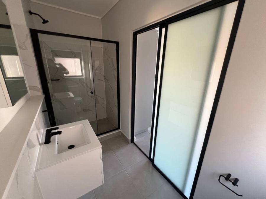To Let 1 Bedroom Property for Rent in Waterfall Gauteng