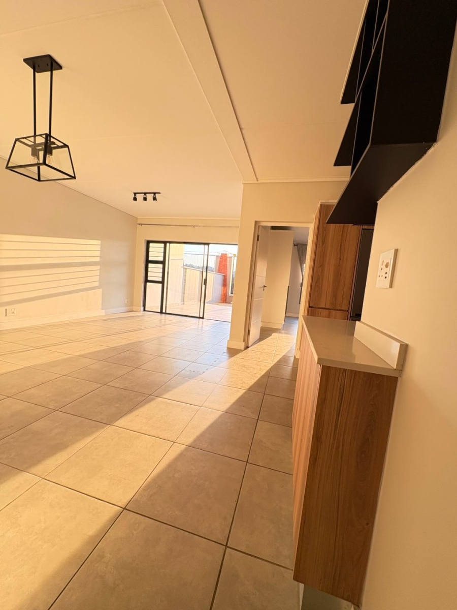 To Let 3 Bedroom Property for Rent in Waterfall Gauteng