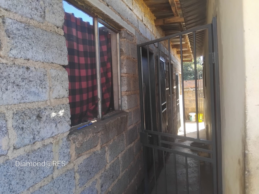 7 Bedroom Property for Sale in Tswelopele Gauteng