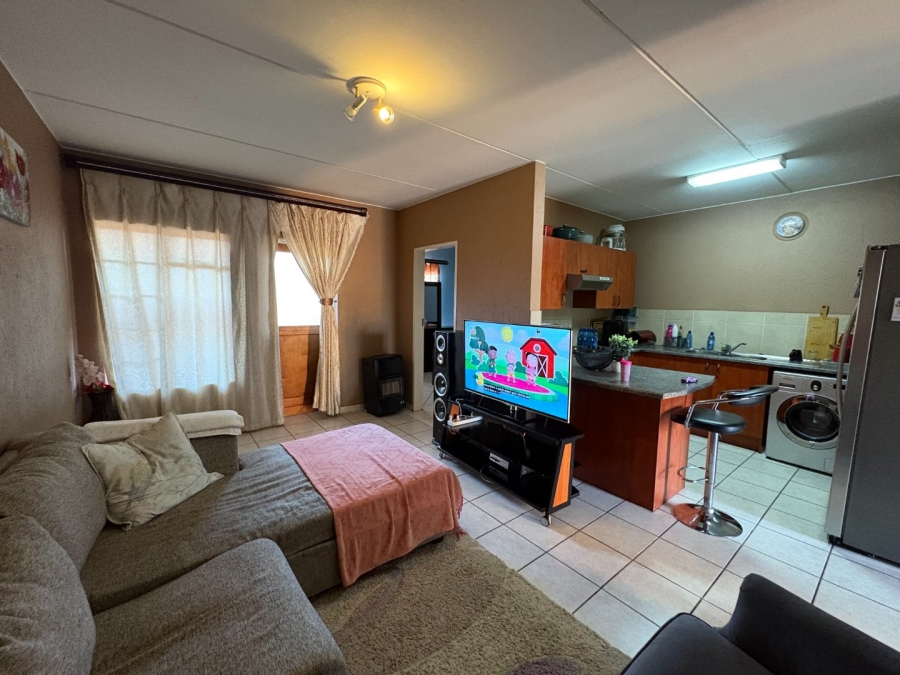 2 Bedroom Property for Sale in Comet Gauteng