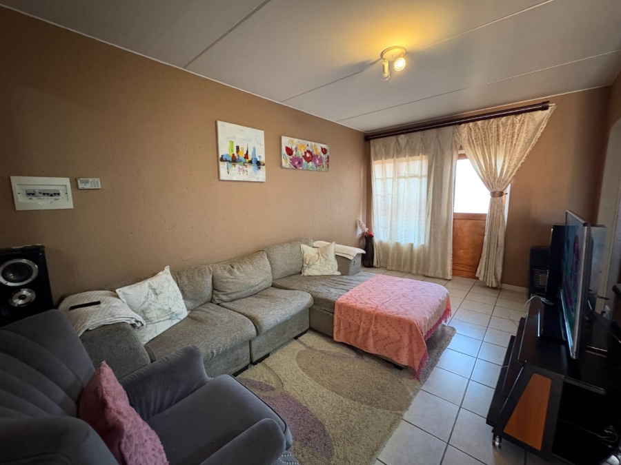 2 Bedroom Property for Sale in Comet Gauteng