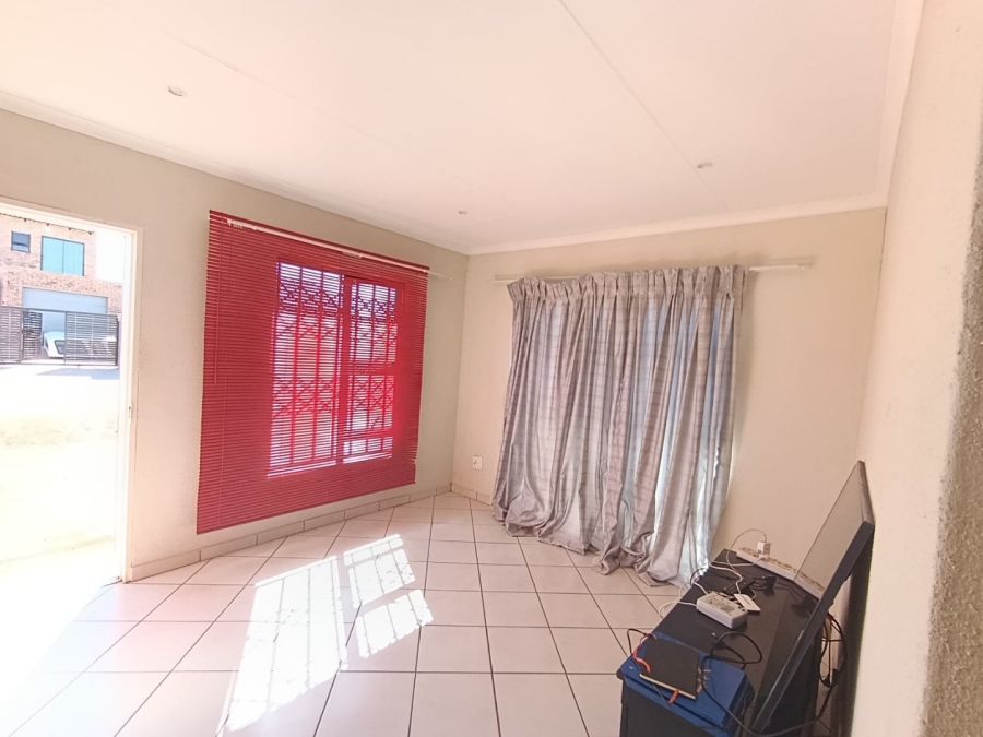 3 Bedroom Property for Sale in Protea Glen Gauteng