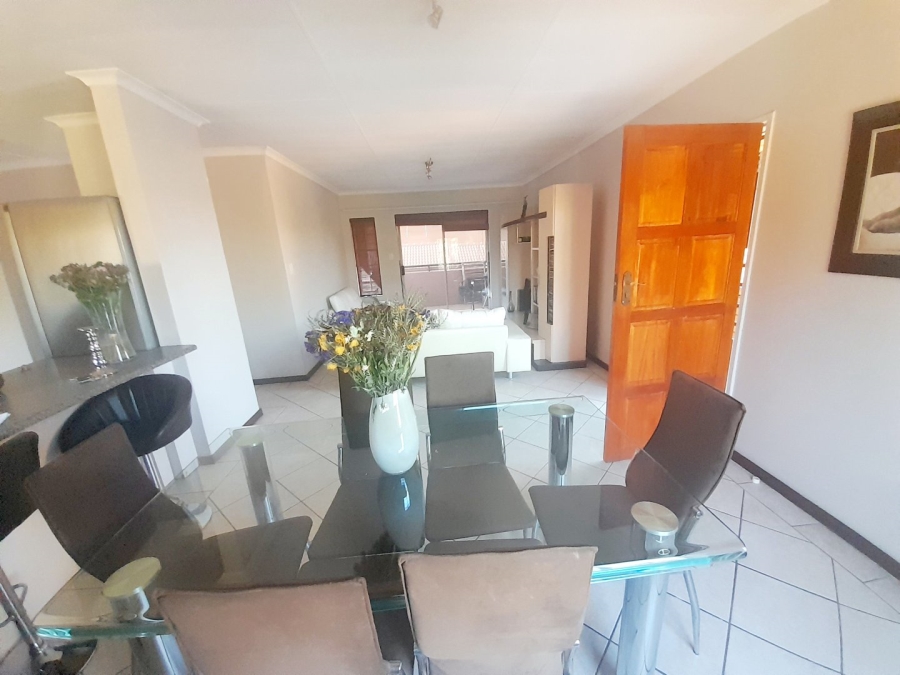 2 Bedroom Property for Sale in Eco Park Gauteng