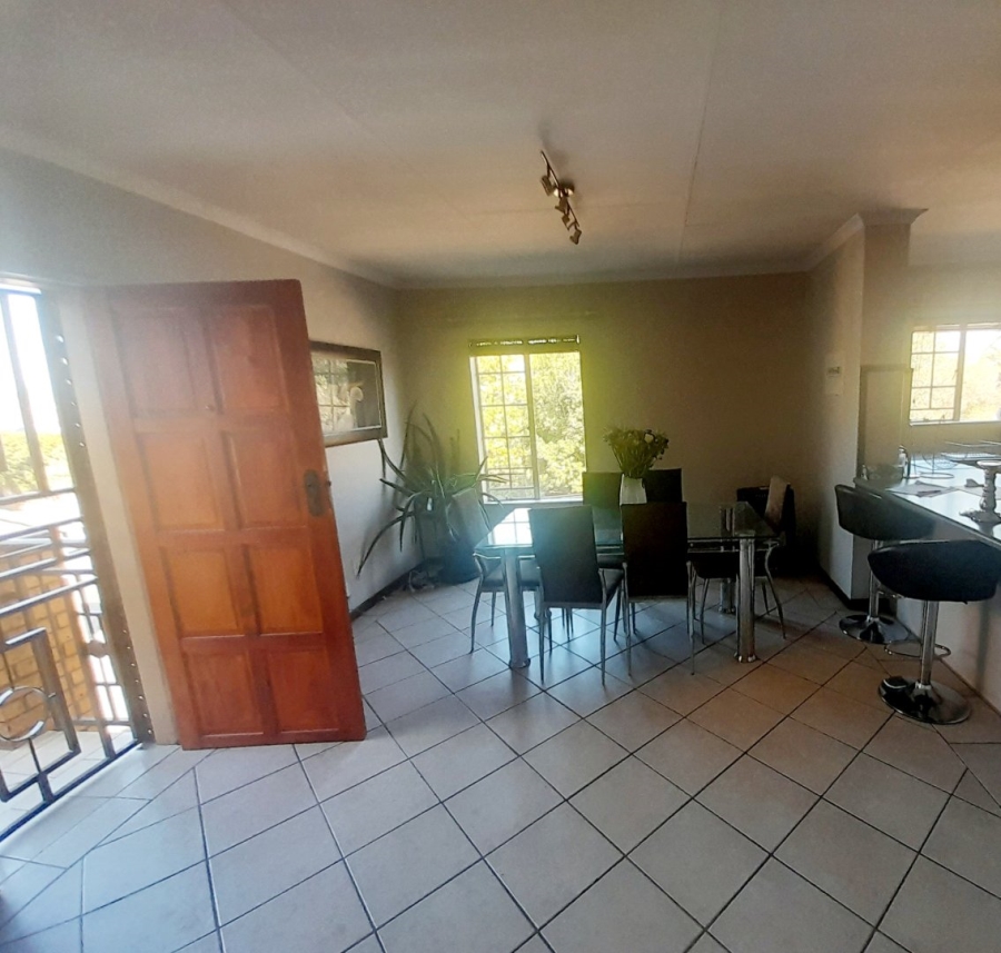 2 Bedroom Property for Sale in Eco Park Gauteng
