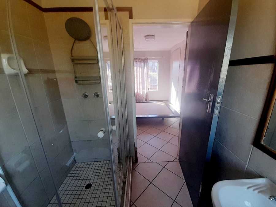2 Bedroom Property for Sale in Eco Park Gauteng