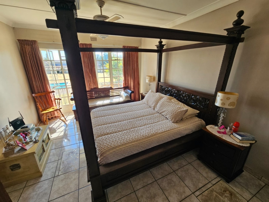 3 Bedroom Property for Sale in Dunnottar Gauteng