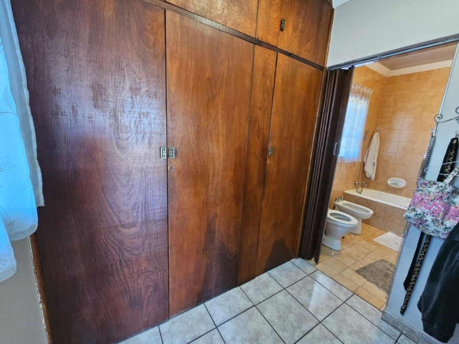 3 Bedroom Property for Sale in Dunnottar Gauteng