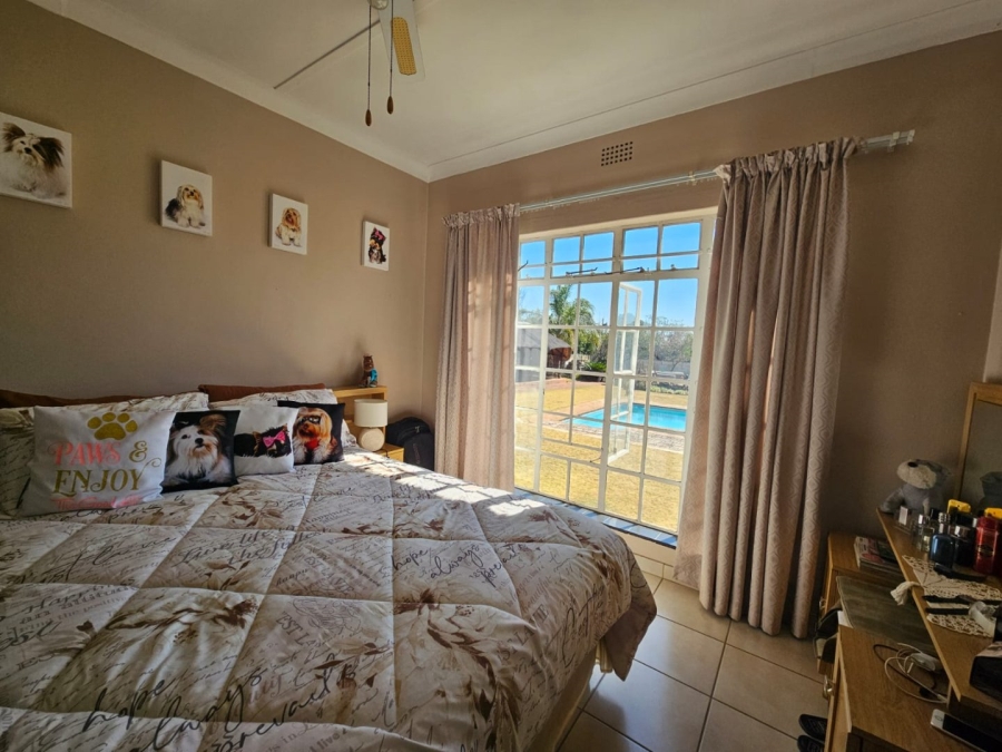 3 Bedroom Property for Sale in Dunnottar Gauteng