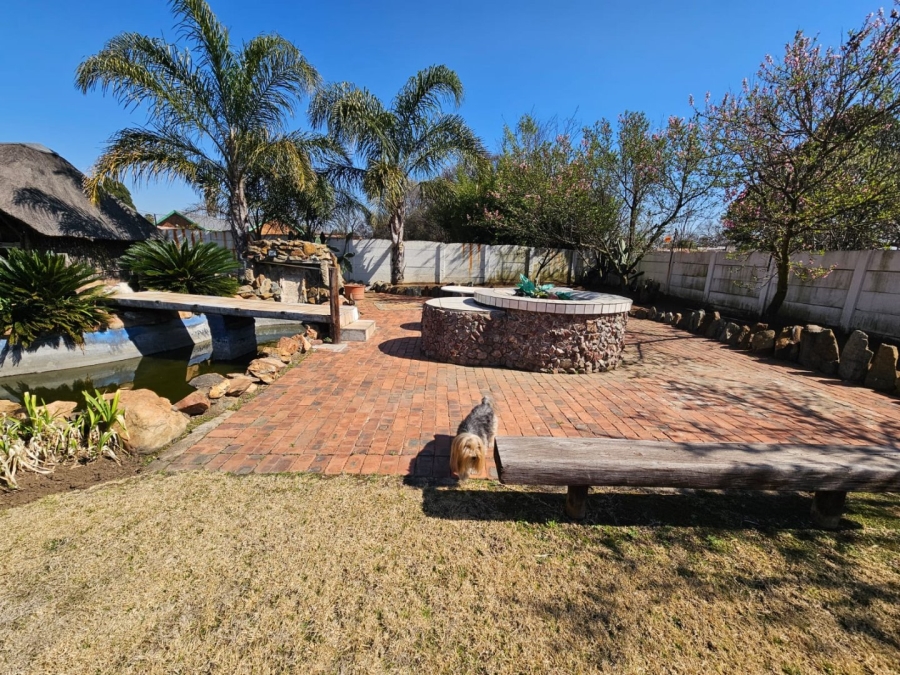 3 Bedroom Property for Sale in Dunnottar Gauteng
