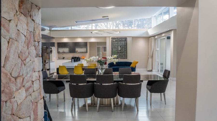 9 Bedroom Property for Sale in Hurlingham Gauteng