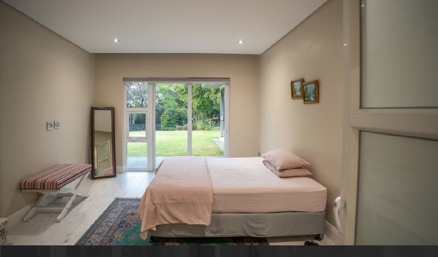 9 Bedroom Property for Sale in Hurlingham Gauteng