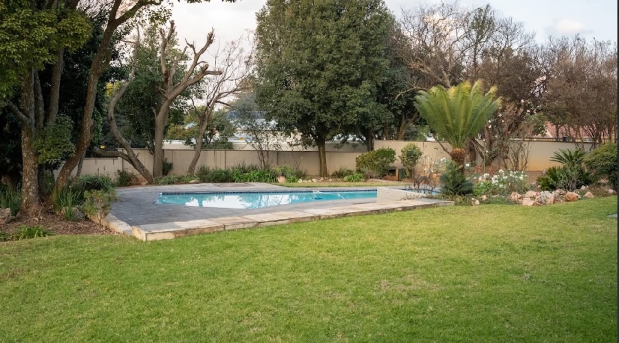 9 Bedroom Property for Sale in Hurlingham Gauteng