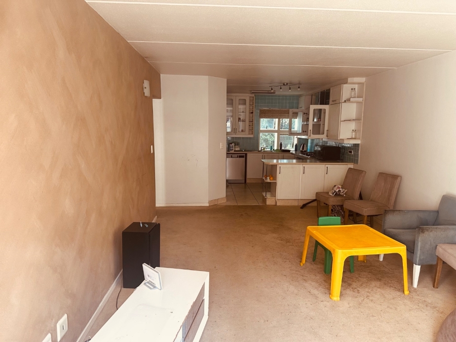 To Let 2 Bedroom Property for Rent in Eltonhill Gauteng