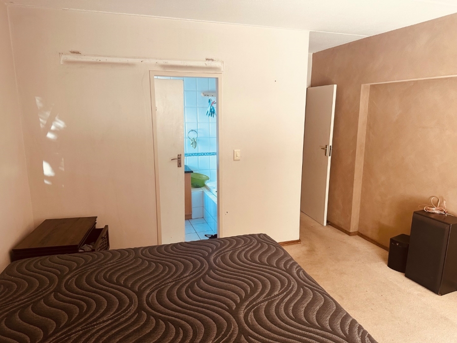 To Let 2 Bedroom Property for Rent in Eltonhill Gauteng