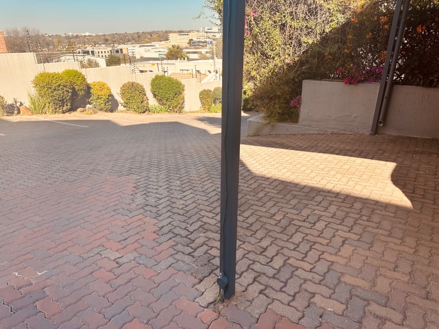 To Let 2 Bedroom Property for Rent in Eltonhill Gauteng