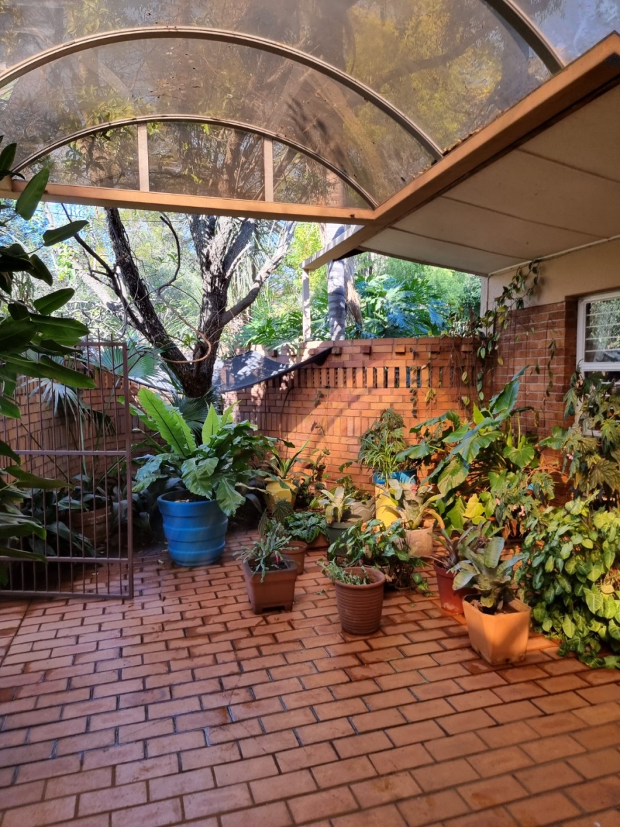 4 Bedroom Property for Sale in Meyerspark Gauteng