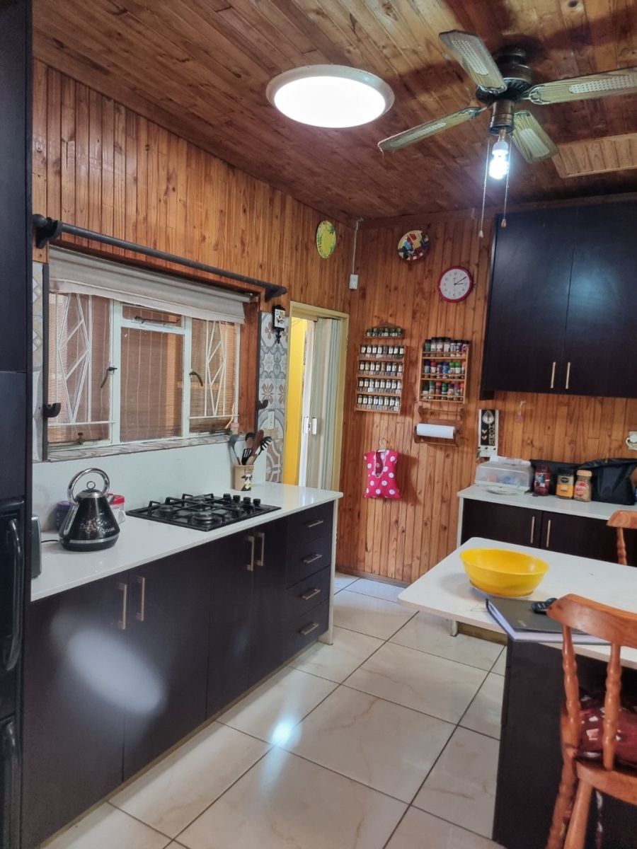 4 Bedroom Property for Sale in Meyerspark Gauteng