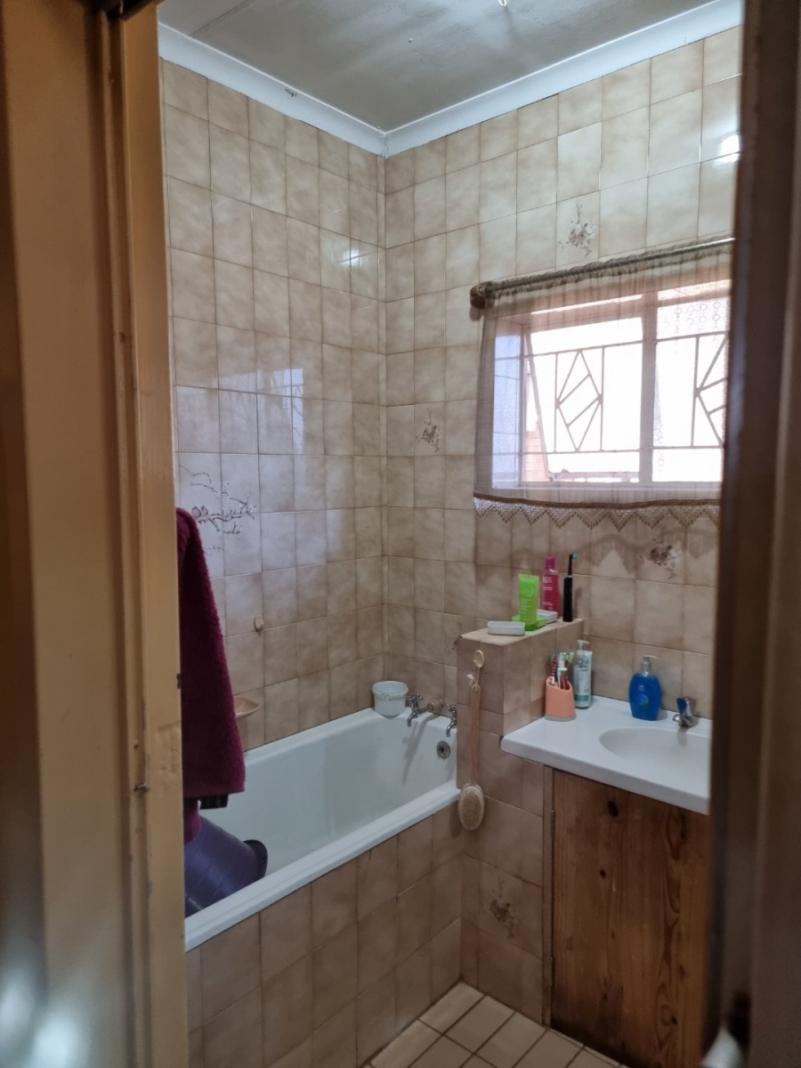 4 Bedroom Property for Sale in Meyerspark Gauteng