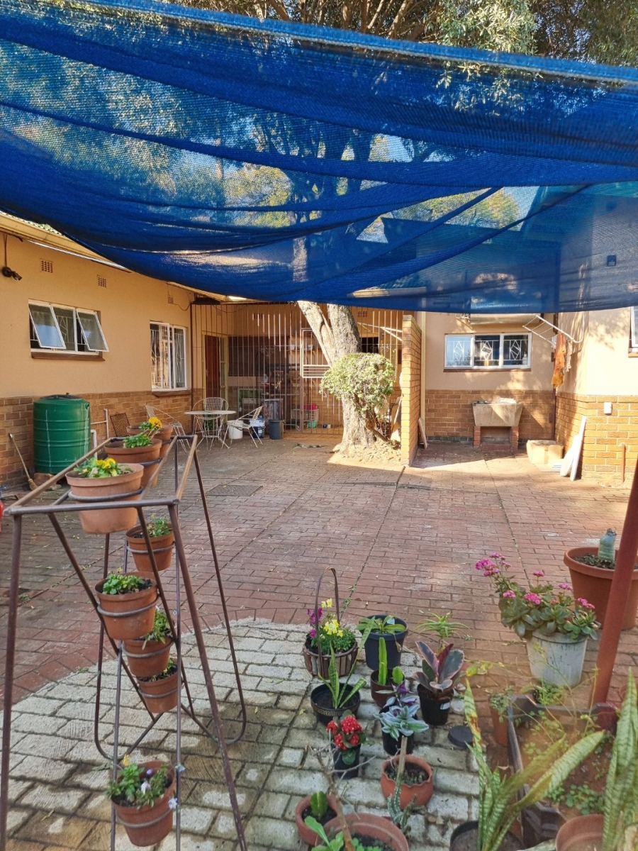 4 Bedroom Property for Sale in Meyerspark Gauteng