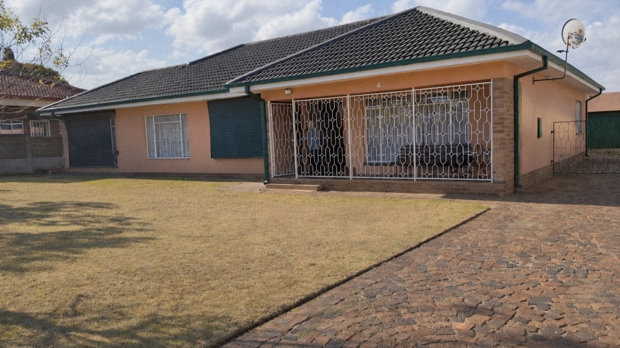 3 Bedroom Property for Sale in Sonland Park Gauteng