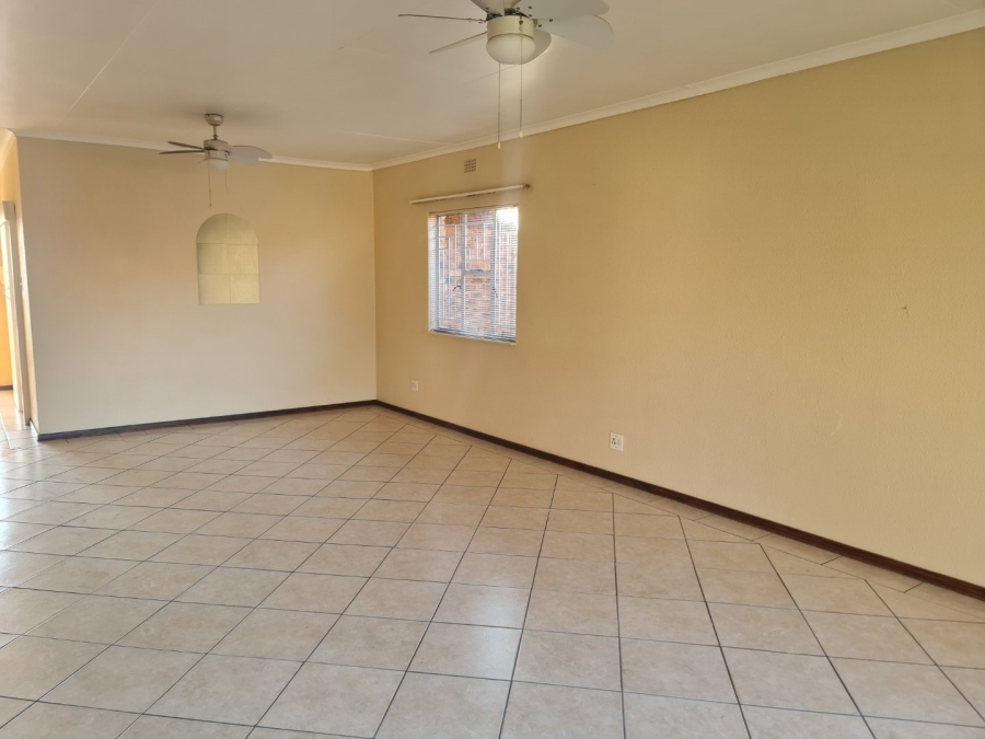 2 Bedroom Property for Sale in Edleen Gauteng