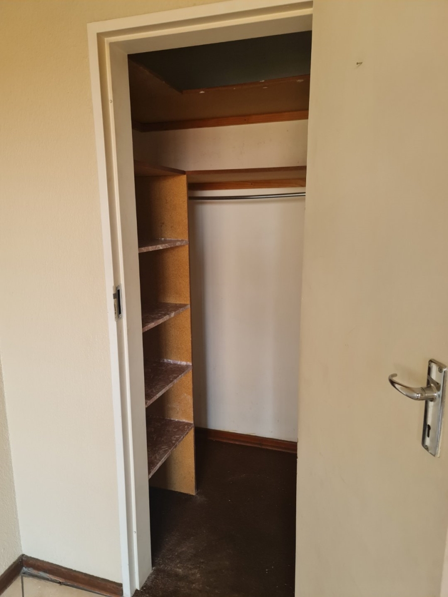 2 Bedroom Property for Sale in Edleen Gauteng
