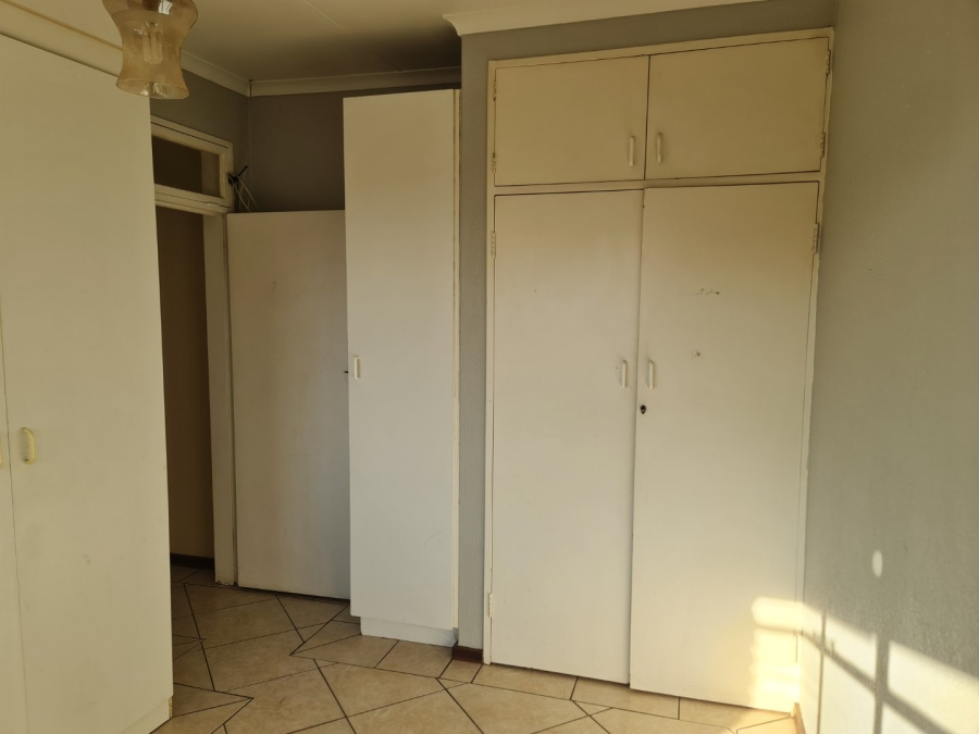 2 Bedroom Property for Sale in Edleen Gauteng