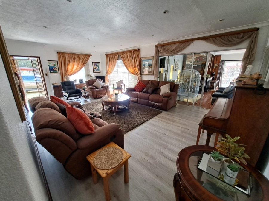 4 Bedroom Property for Sale in Visagie Park Gauteng