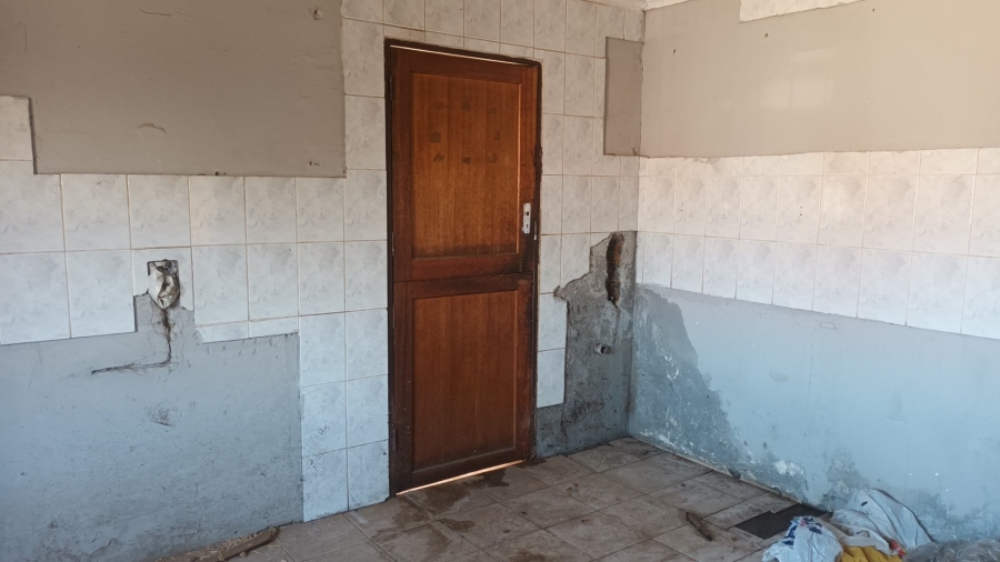 2 Bedroom Property for Sale in Moleleki Gauteng