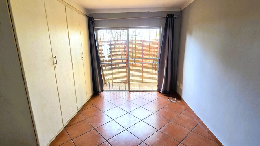 To Let 3 Bedroom Property for Rent in Magalieskruin Gauteng