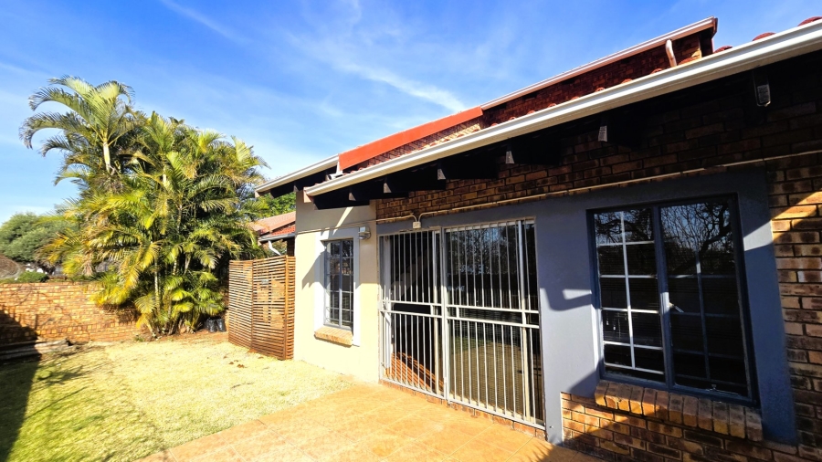 To Let 3 Bedroom Property for Rent in Magalieskruin Gauteng