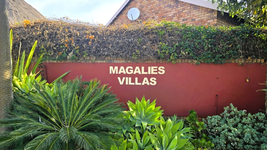 To Let 3 Bedroom Property for Rent in Magalieskruin Gauteng