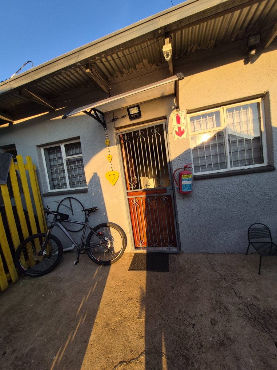 15 Bedroom Property for Sale in Westdene Gauteng