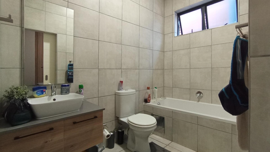 2 Bedroom Property for Sale in Montana Park Gauteng