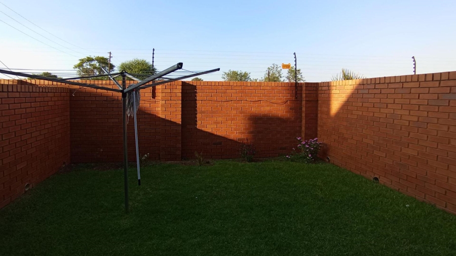 2 Bedroom Property for Sale in Montana Park Gauteng