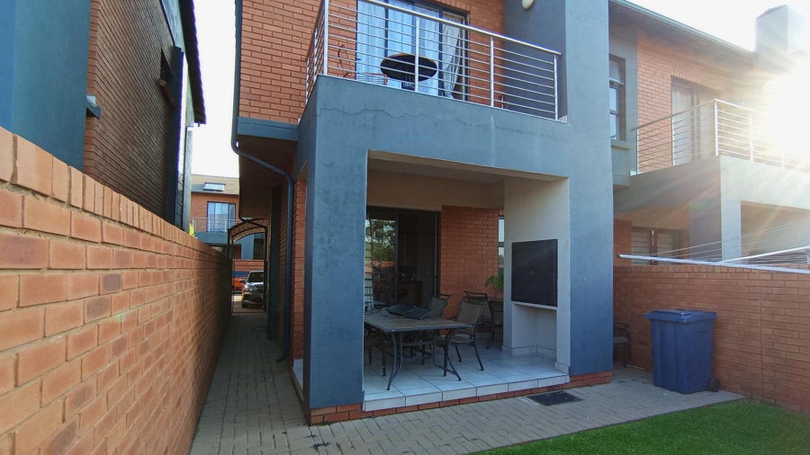 2 Bedroom Property for Sale in Montana Park Gauteng