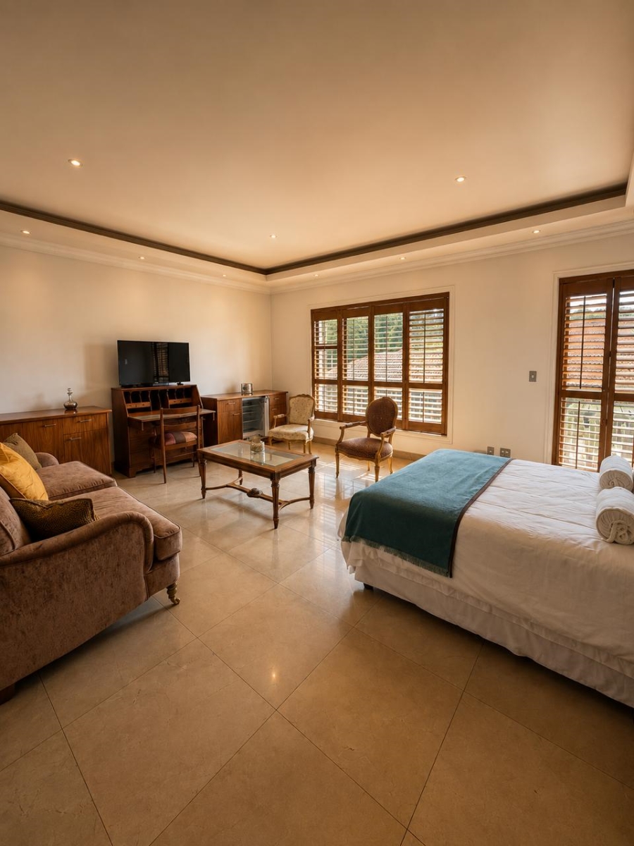 6 Bedroom Property for Sale in Atholl Gauteng