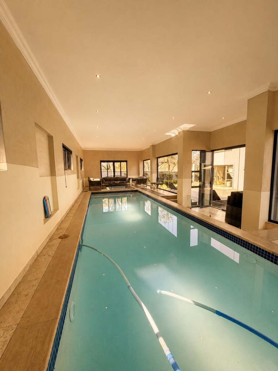 6 Bedroom Property for Sale in Atholl Gauteng