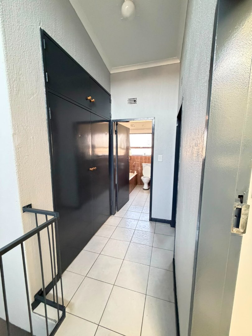 To Let 3 Bedroom Property for Rent in Windsor East Gauteng