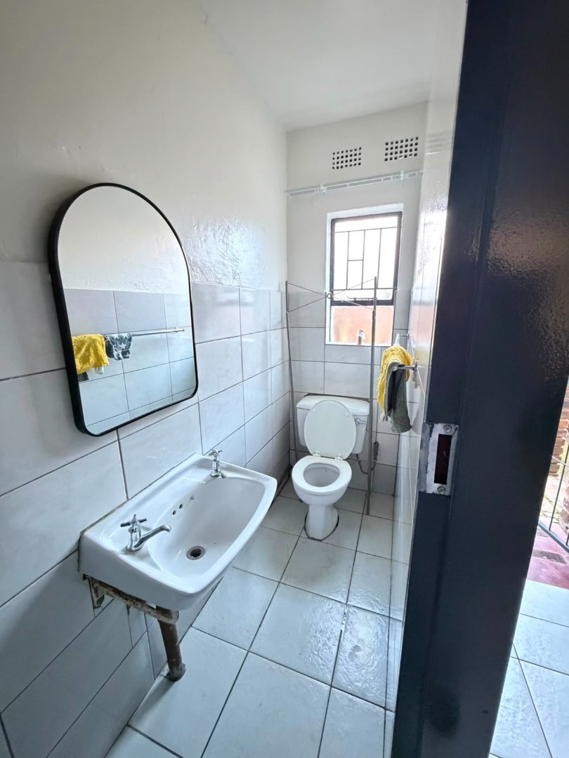 To Let 3 Bedroom Property for Rent in Windsor East Gauteng