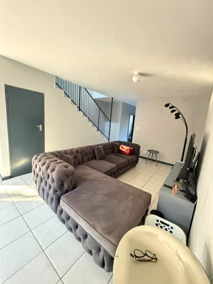 To Let 3 Bedroom Property for Rent in Windsor East Gauteng