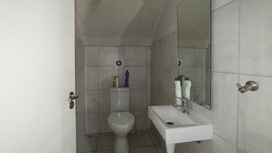 2 Bedroom Property for Sale in Montana Gauteng