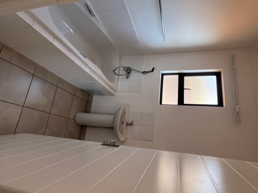 3 Bedroom Property for Sale in Windmill Park Gauteng