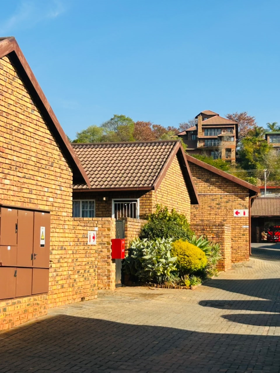 2 Bedroom Property for Sale in Weavind Park Gauteng