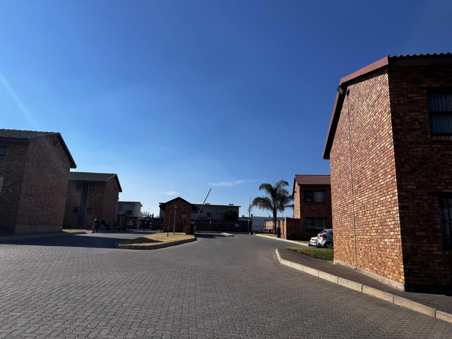 2 Bedroom Property for Sale in Witfield Gauteng