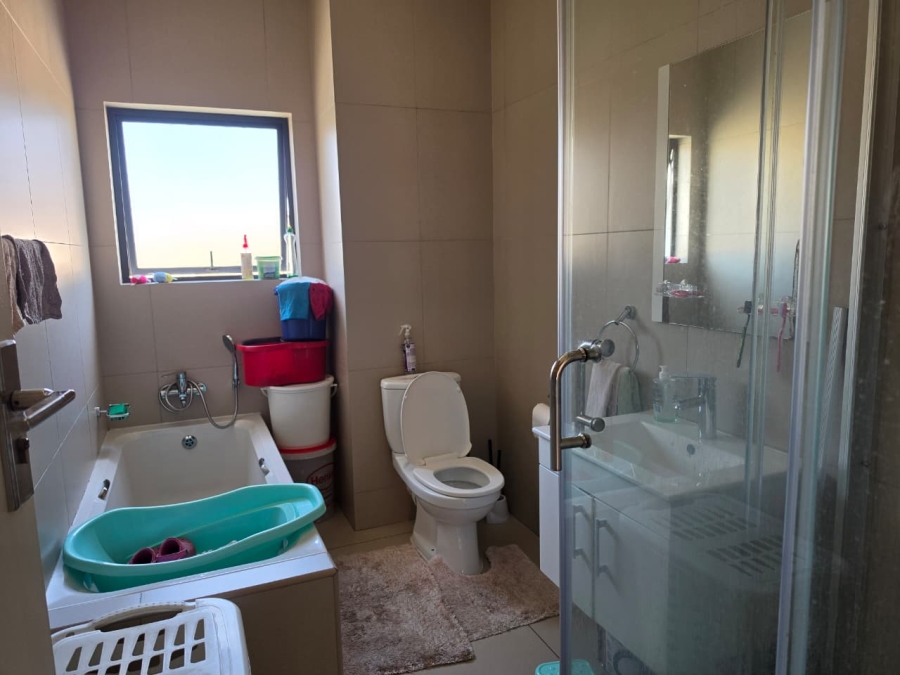 2 Bedroom Property for Sale in Lilianton Gauteng