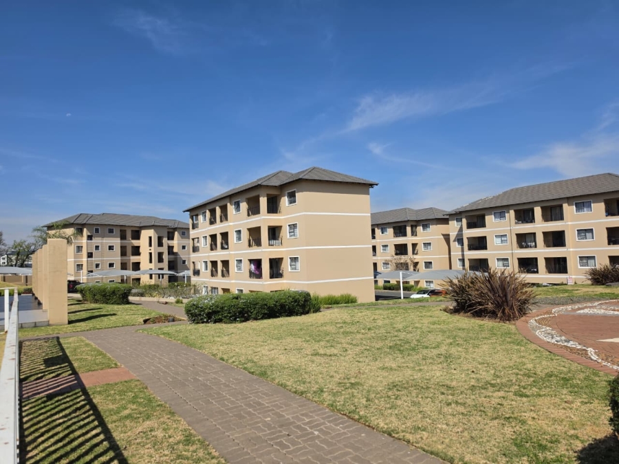 2 Bedroom Property for Sale in Lilianton Gauteng